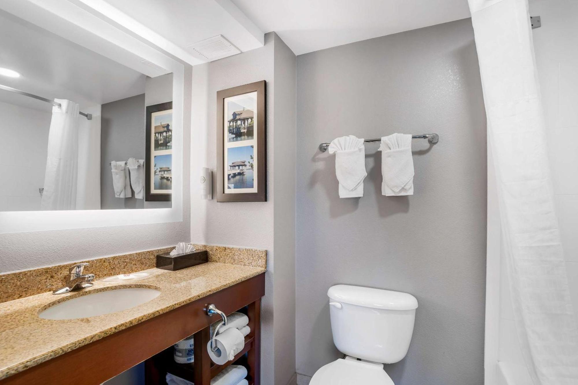 Comfort Suites Near Birkdale Village- Huntersville Bagian luar foto