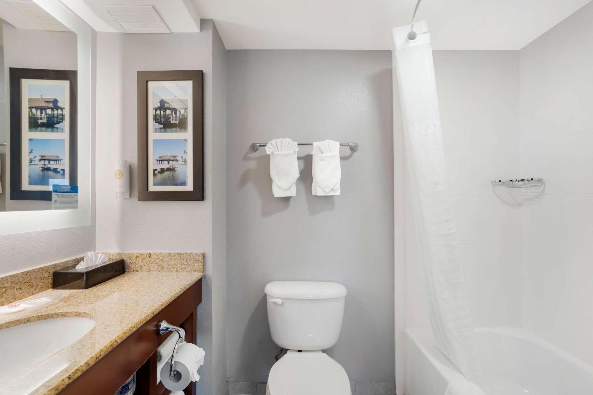 Comfort Suites Near Birkdale Village- Huntersville Bagian luar foto