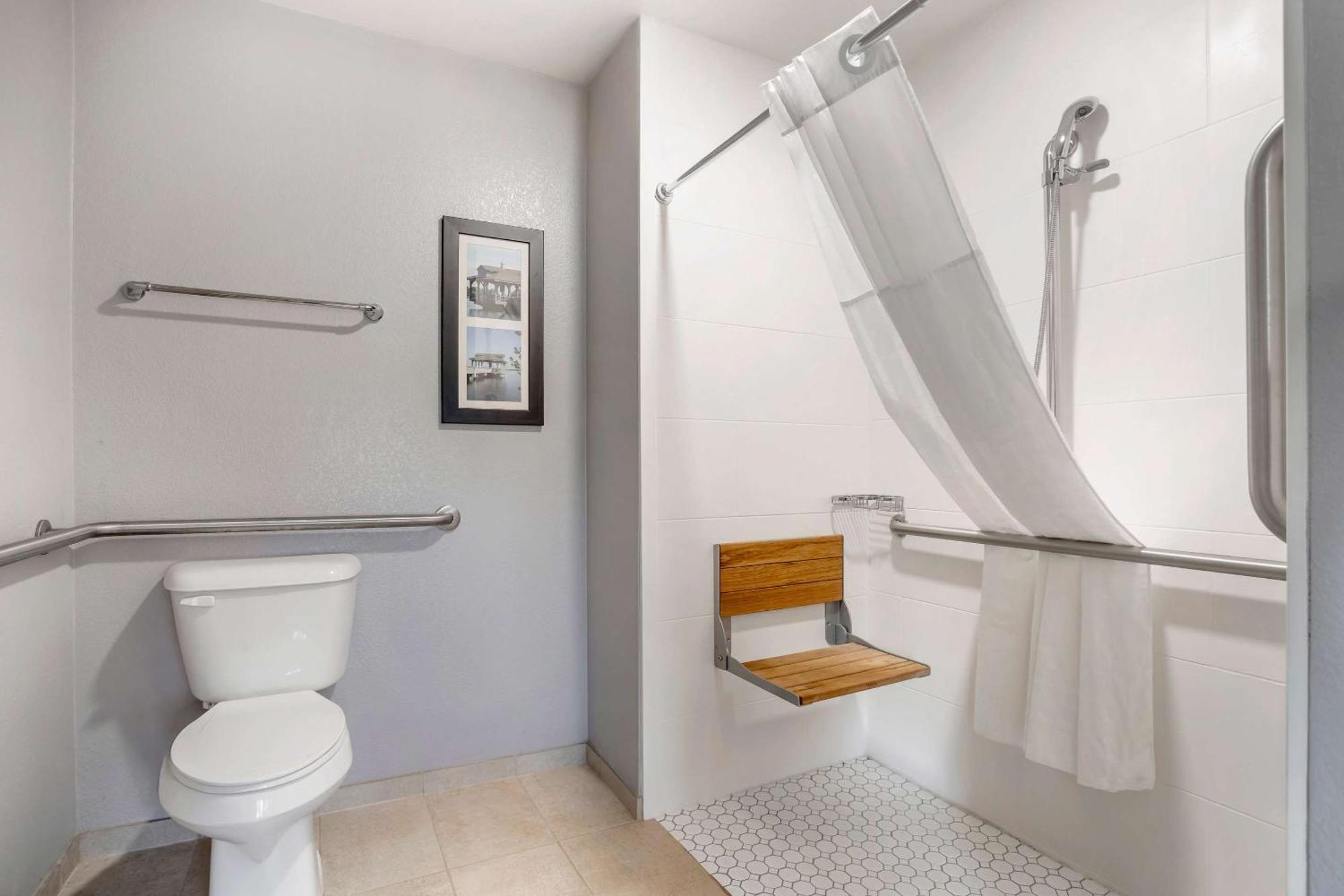 Comfort Suites Near Birkdale Village- Huntersville Bagian luar foto