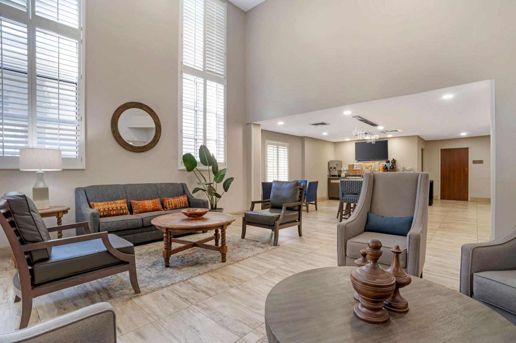 Comfort Suites Near Birkdale Village- Huntersville Bagian luar foto