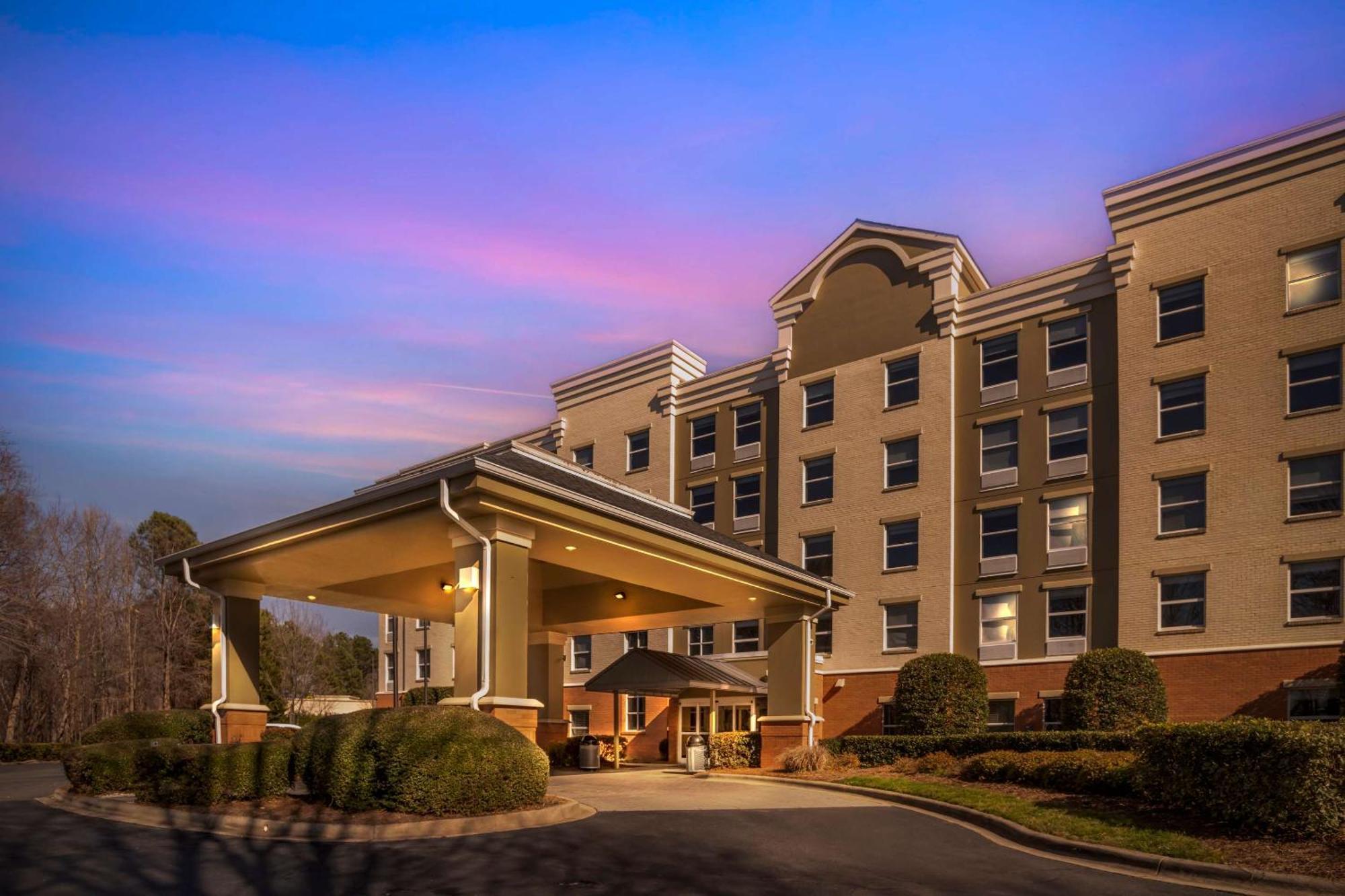 Comfort Suites Near Birkdale Village- Huntersville Bagian luar foto
